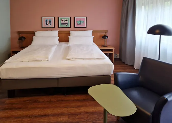 Garner Hotel Stuttgart City Centre By Ihg